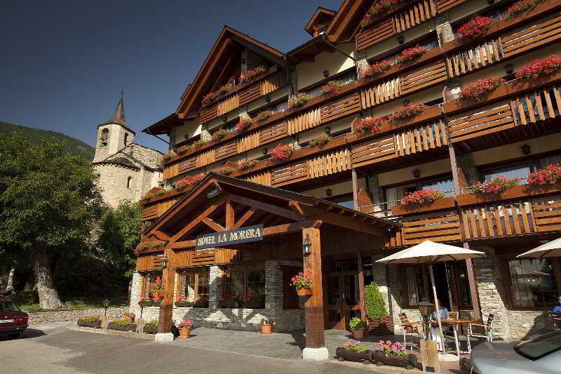 Hotel La Morera Valencia D'Aneu Exterior photo